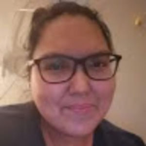 Meet your Posher, Leeann